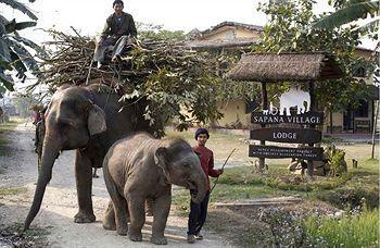 Bhanjyang Village Lodge Покхара Экстерьер фото